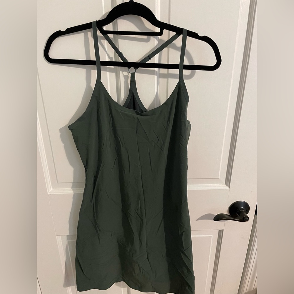 Outdoor Voices The Workout Dress L in evergreen